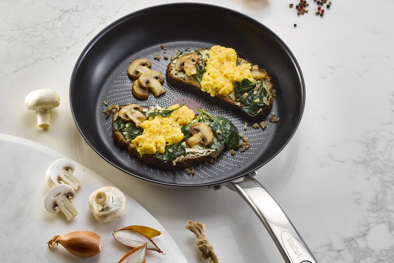 Rustfritt stål med non-stick-belegg