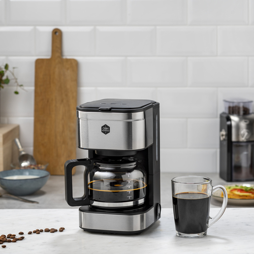 Coffee Prio liten kaffetrakter svart/sølv seks kopper
