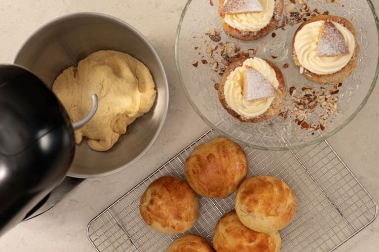 Forbered deigen i Bake Essential