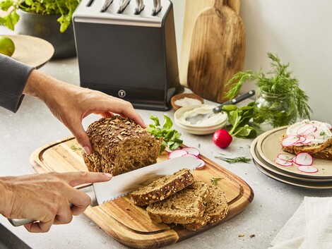 Serien er perfekt for hjemmekokken som ønsker holdbare og skarpe kniver dag etter dag og år etter år.