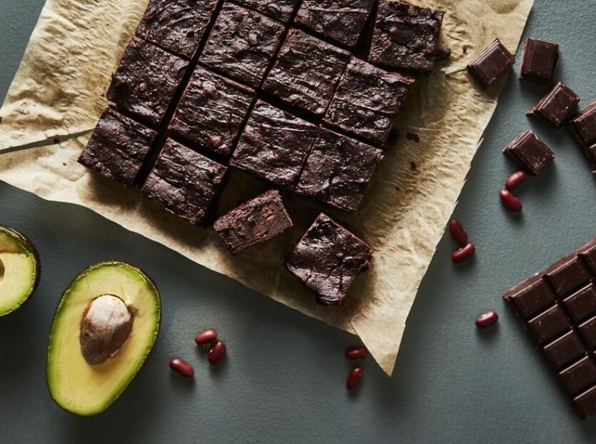 Brownies av avokado & bønner