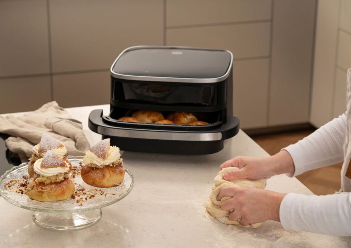 Bli mester i fastelavnsboller med hjelp fra Easy Fry XL Surface.