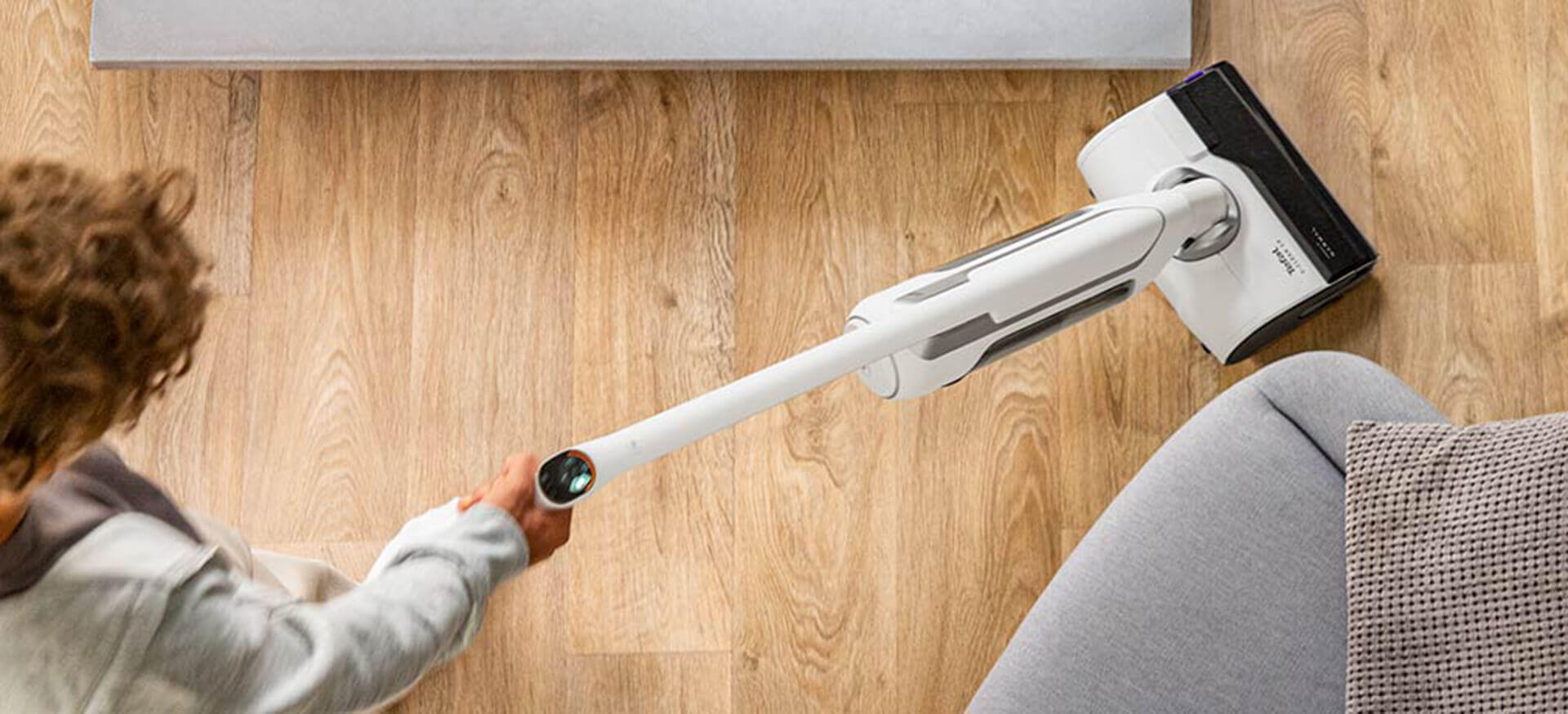 X-Clean 10Støvsuger og vasker gulvet i én og samme prosess