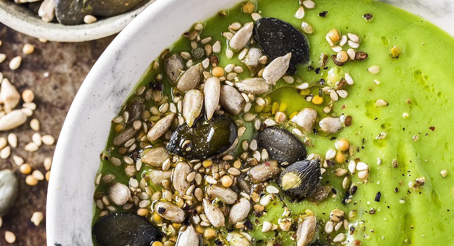 Kald grønn suppe med frø