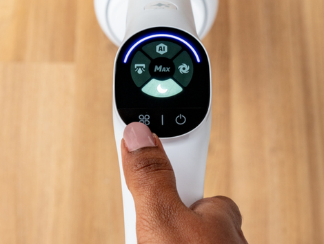 X-Clean 10 er utstX-Clean 10 er utstyrt med digitale kontroller og en LED-skjermyrt med digitale kontroller og en LED-skjerm