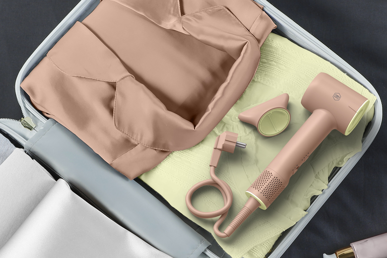 Med en vekt på kun 350 g er Blumia hårføner utrolig lett å håndtere. 