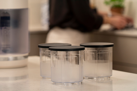 Tre skåler inkludert - 480 ml hver, laget av tritan, som gir en total mengde på 1,4 l iskrem,