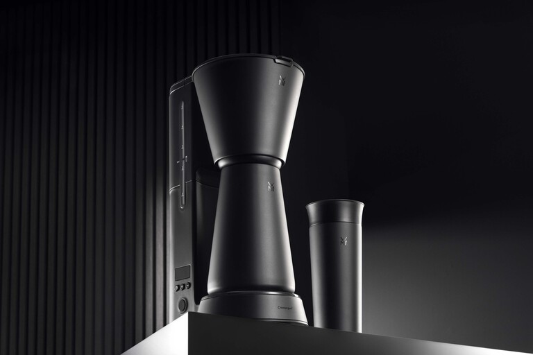 Nyt aromatisk, fyldig kaffe allerede fra den første koppen.