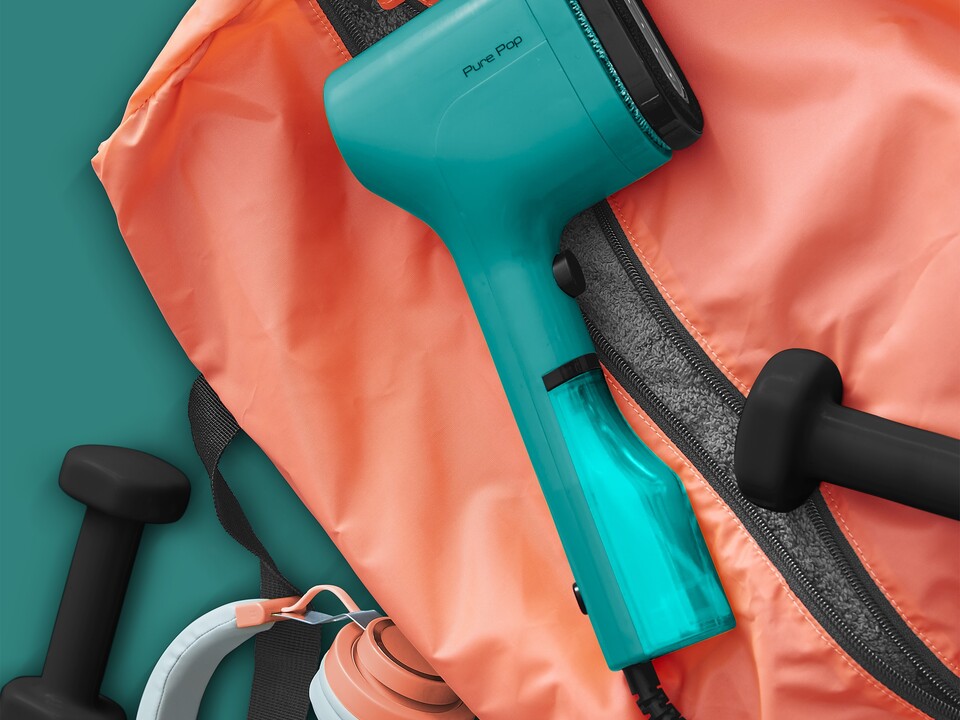 Pure Pop Steamer for klær Grønn Brukervennlig, med strømlinjeformet munnstykke og med kraftig dampstrøm på 20 g/min