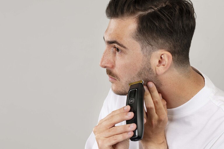 Barber. Trim. Style.