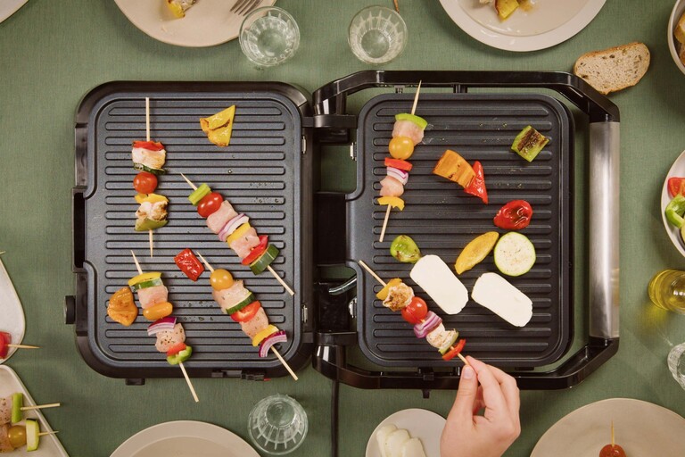 Takket være en 180° åpningsfunksjon kan